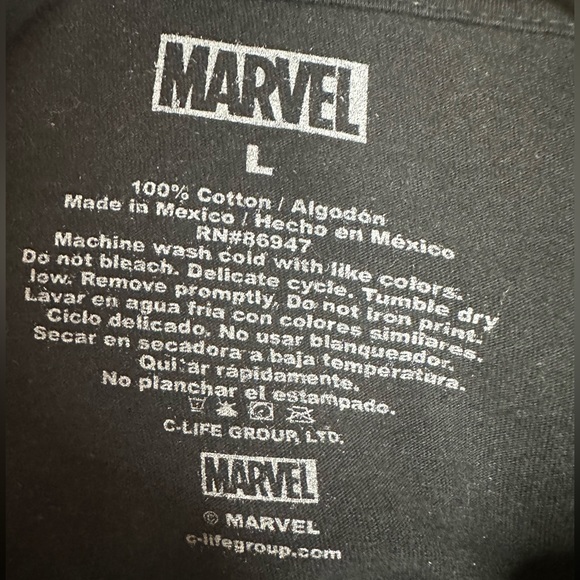 🔸Marvel Black Panther T-shirt Large - Picture 2 of 4